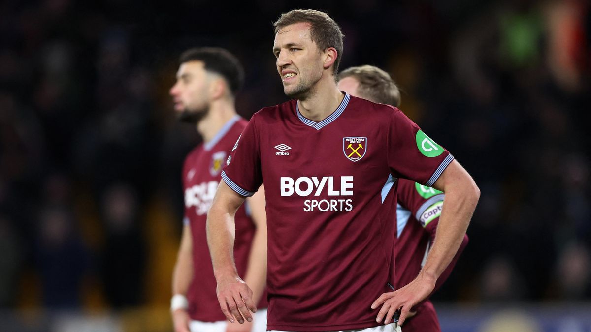 Mezi Čechy to v Premier League jiskřilo. Souček si stěžoval na dotěrného Krejčího